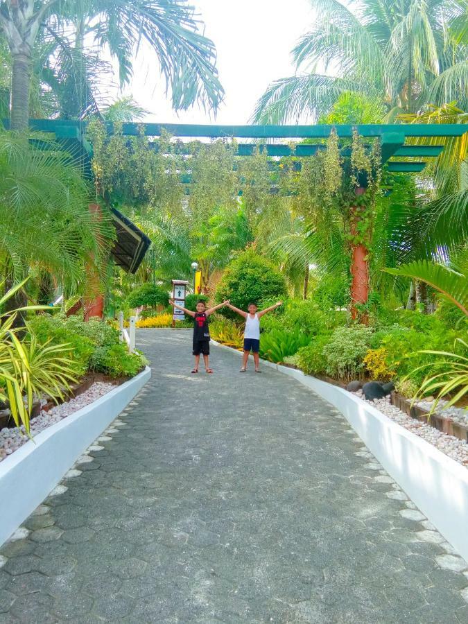 Paradise Island Park & Beach Resort Samal Exteriér fotografie